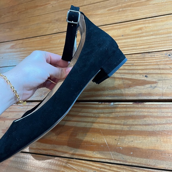 (387) *VINCE CAMUTO HEELS* - Picture 4 of 15